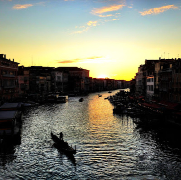 Meet your Posher, Ashlie - Picture 1 of 1